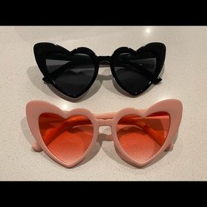 Black and pink heart sunnies!